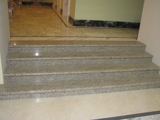 Ванные комнаты и мраморные полы в гостинице «Four seasons»