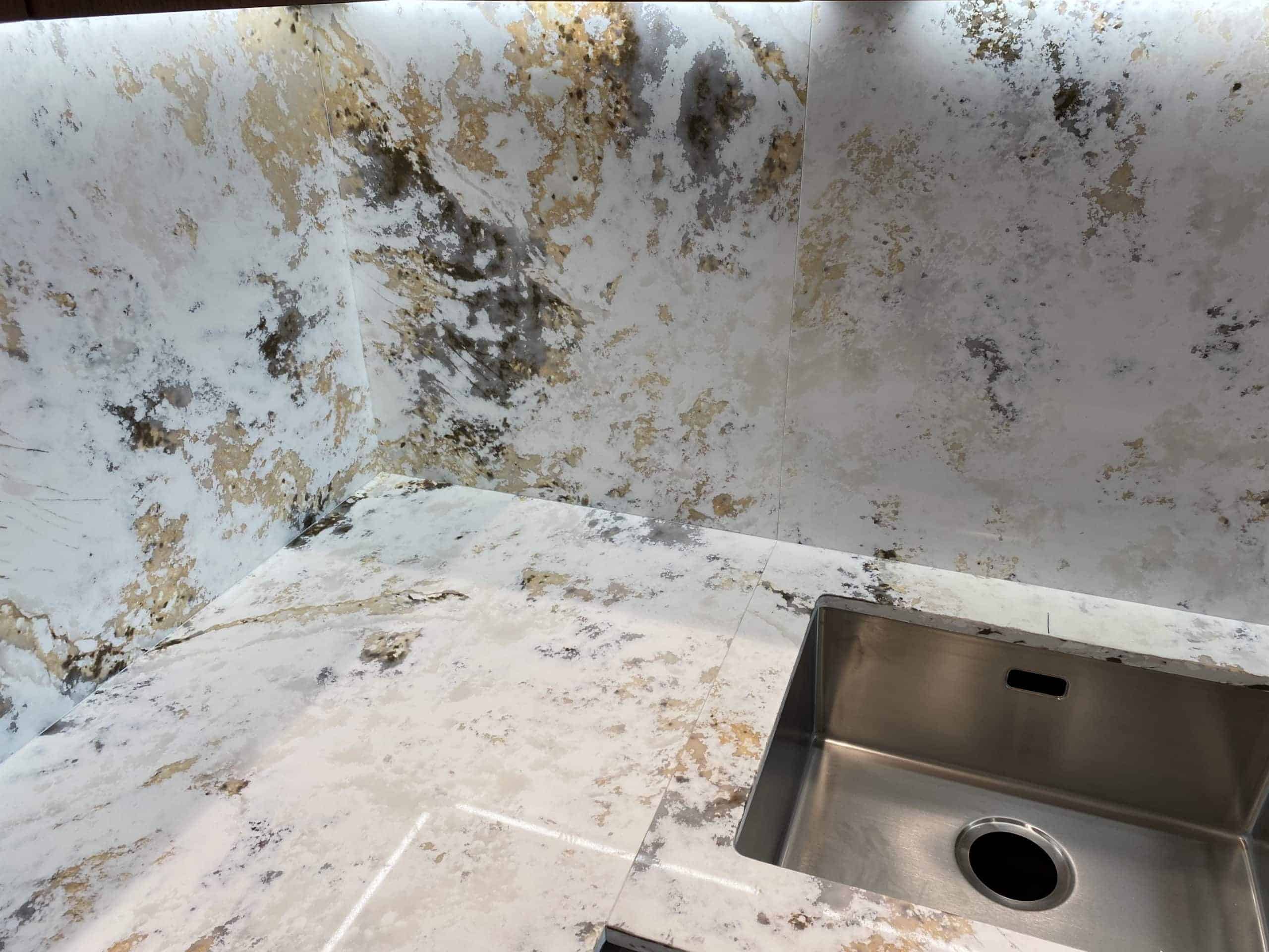 Кухонная столешница из кварцевого агломерата