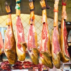 Jamón Serrano con hueso (7kg aprox)