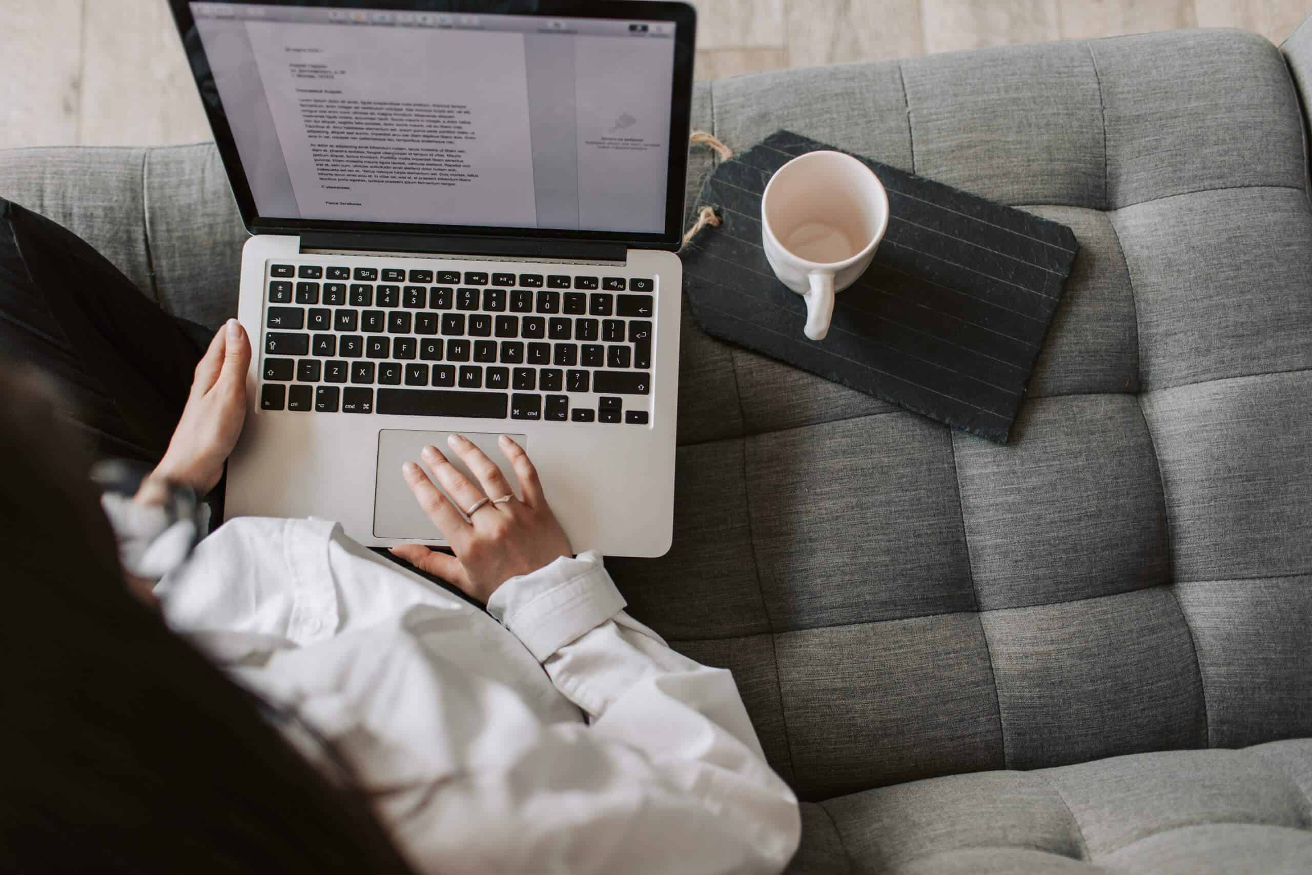 What should authors post on social media? IDEAS & EXAMPLES