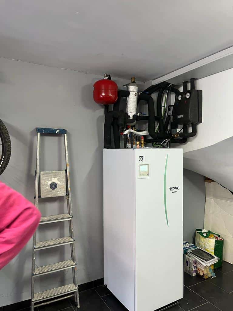 Equipo de aerotermia Mitsubishi Electric Ecodan