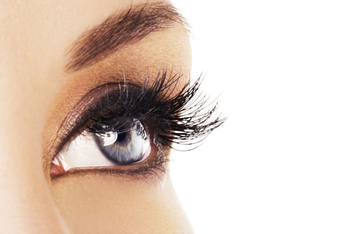 How to Grow Longer Eyelashes