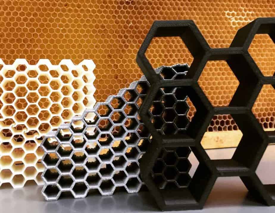 Real honeycomb behind 3D-printed test structures. (photo: Dhruv Bhate)