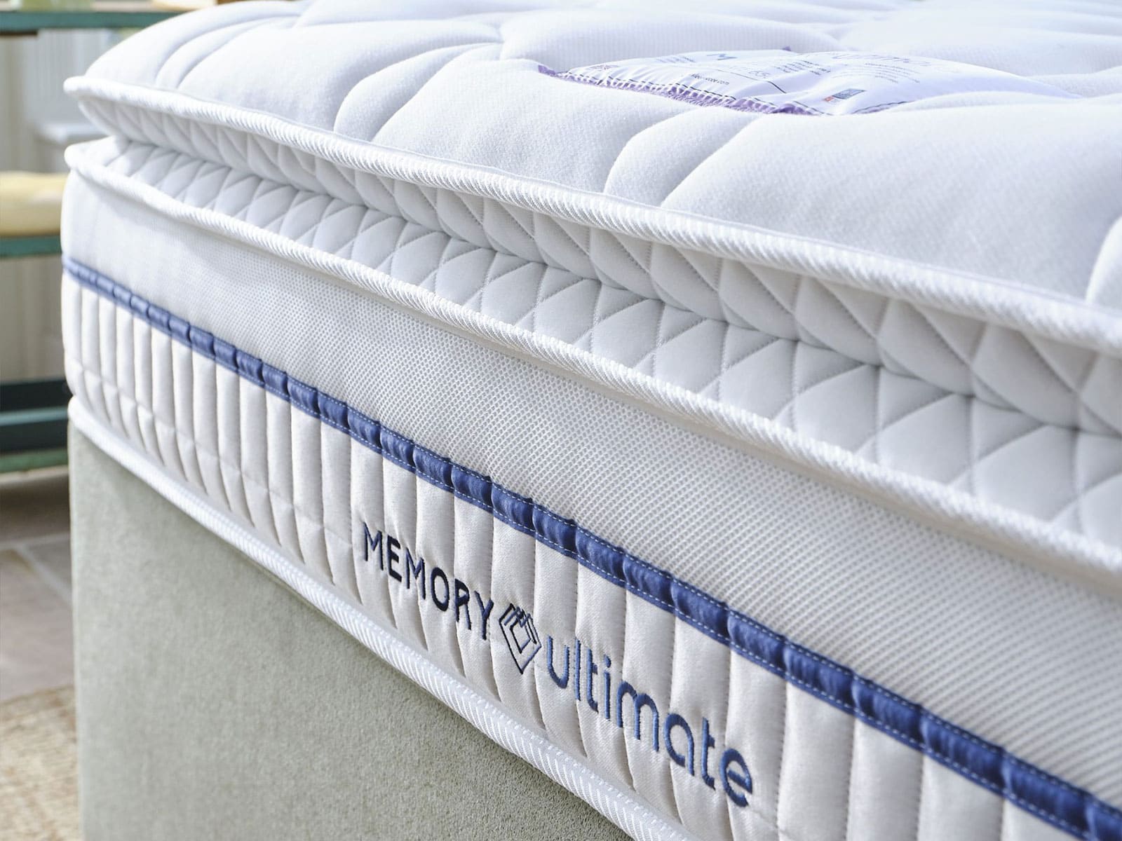 Sleepeezee Memory Ultimate 6500 Divan Set - Image 3