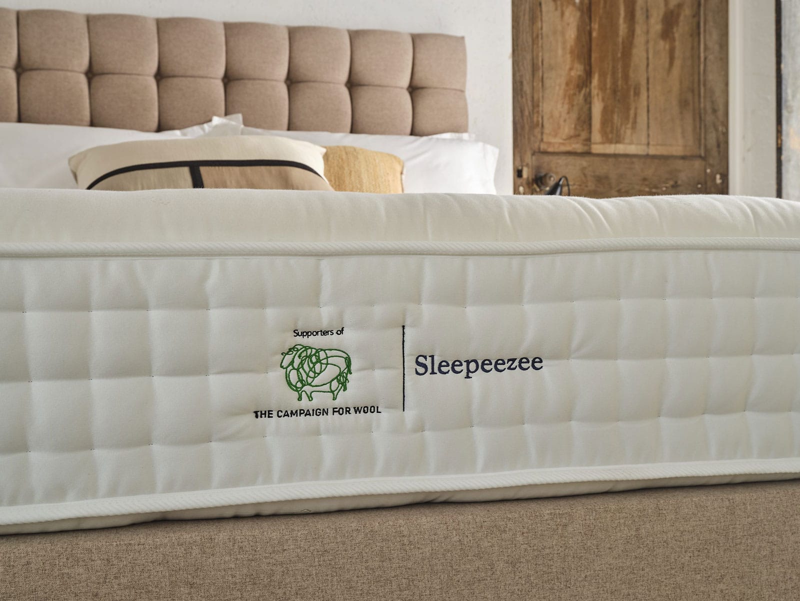 Sleepeezee Wool Luxe 2800 Divan Set - Image 3