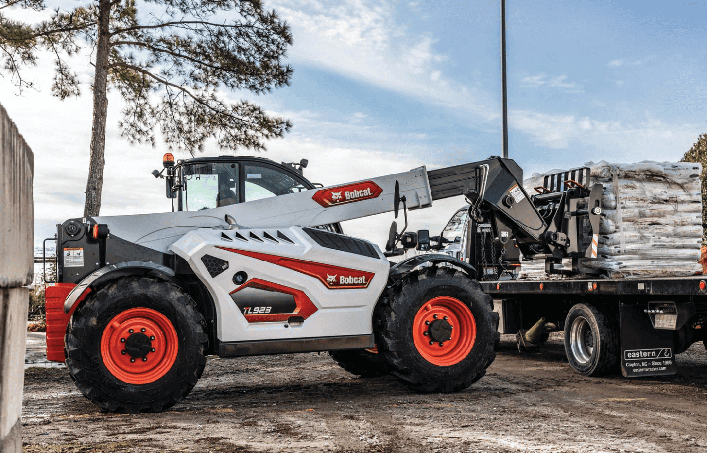 Browse Specs and more for the Bobcat TL923 Telehandler - White Star Machinery