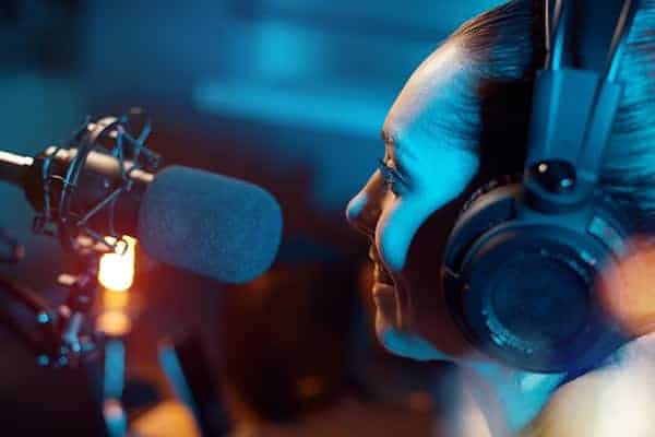 Business insurance for journalists and broadcasters