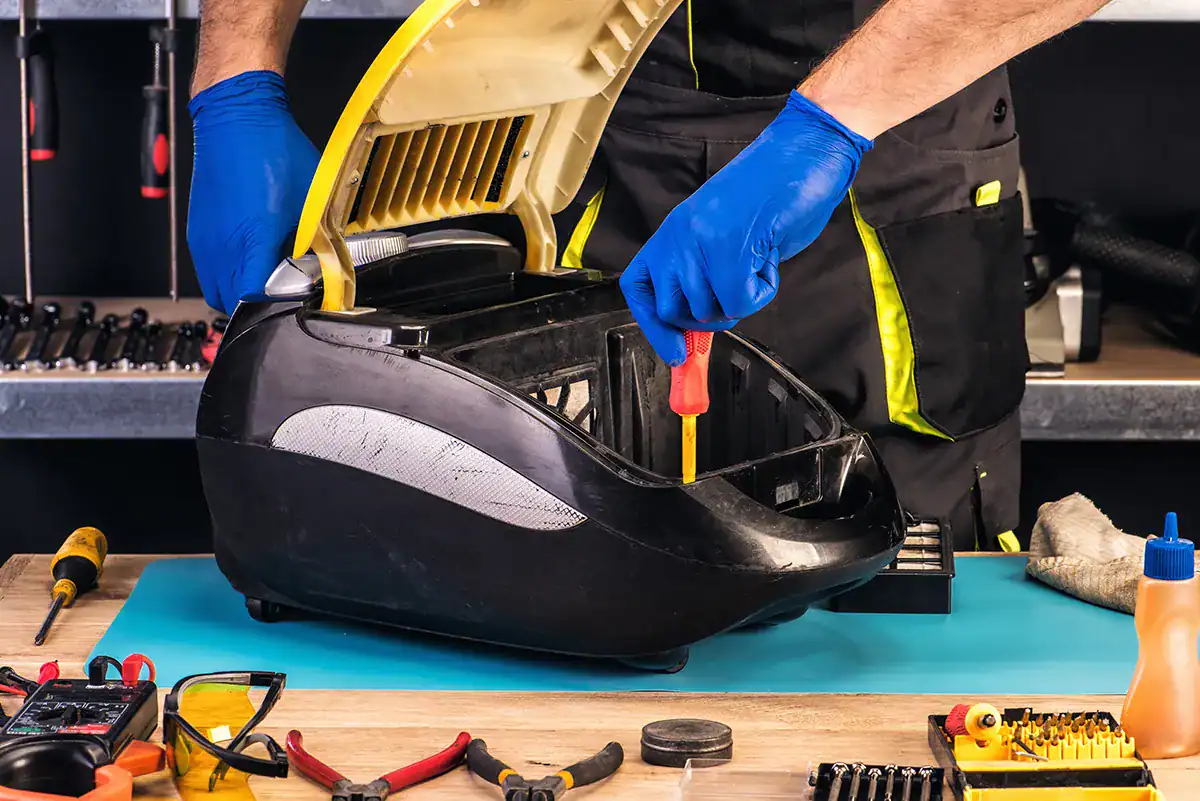 Bespaar geld en het milieu: Repareer je stofzuiger in plaats van een nieuwe te kopen