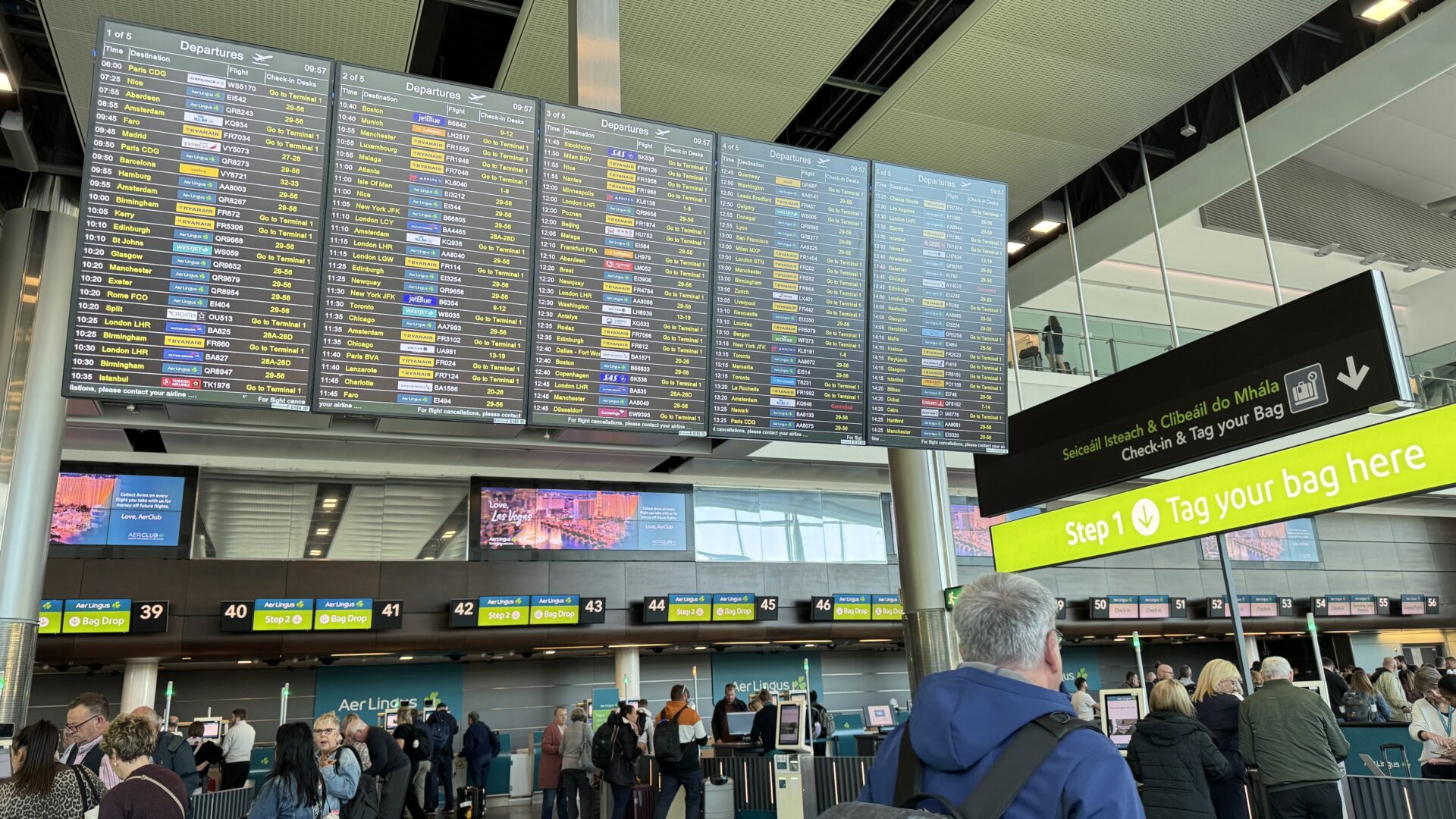 Airline Vouchers vs. Cash Refunds: What Travelers Need to Know Before Clicking “Accept”