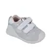 Adidași primii pași pentru fetiță