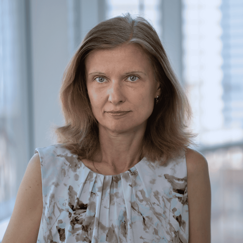 Headshot of Oksana Goncharenko