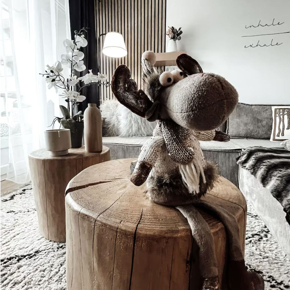 Décoration de noël chaleureuse et cocooning dans le salon du Cocon Blanc à Metz