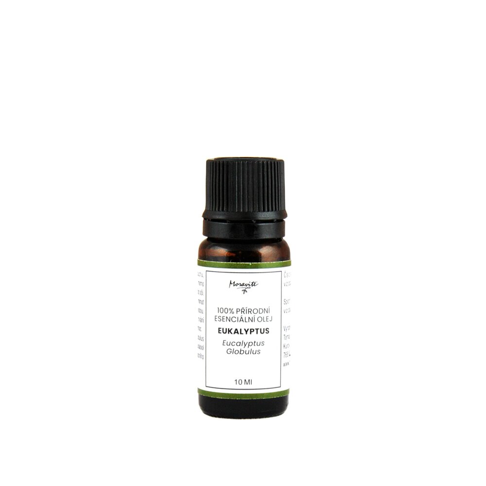 Hnědá skleněná lahvička 10ml 100% přírodního esenciálního oleje Eukalyptus (Eucalyptus Globulus) značky Moravité na čistém bílém pozadí.