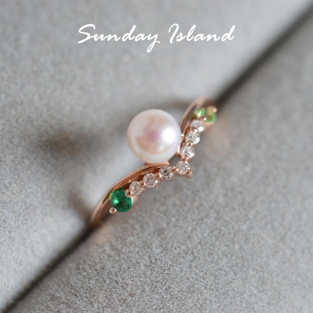 Akoya Pearl Ring with Emerald and Peridot - Lauren - Image 7