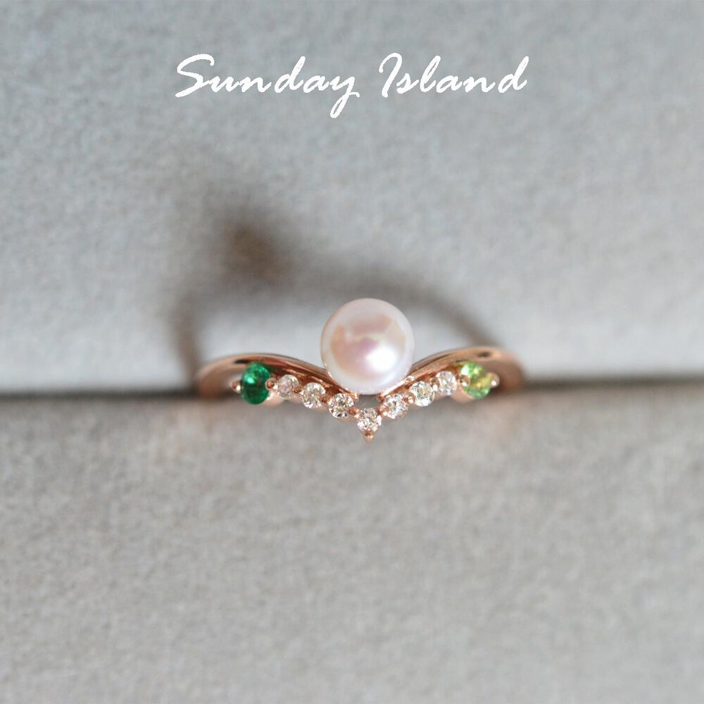 Akoya Pearl Ring with Emerald and Peridot - Lauren - Image 5