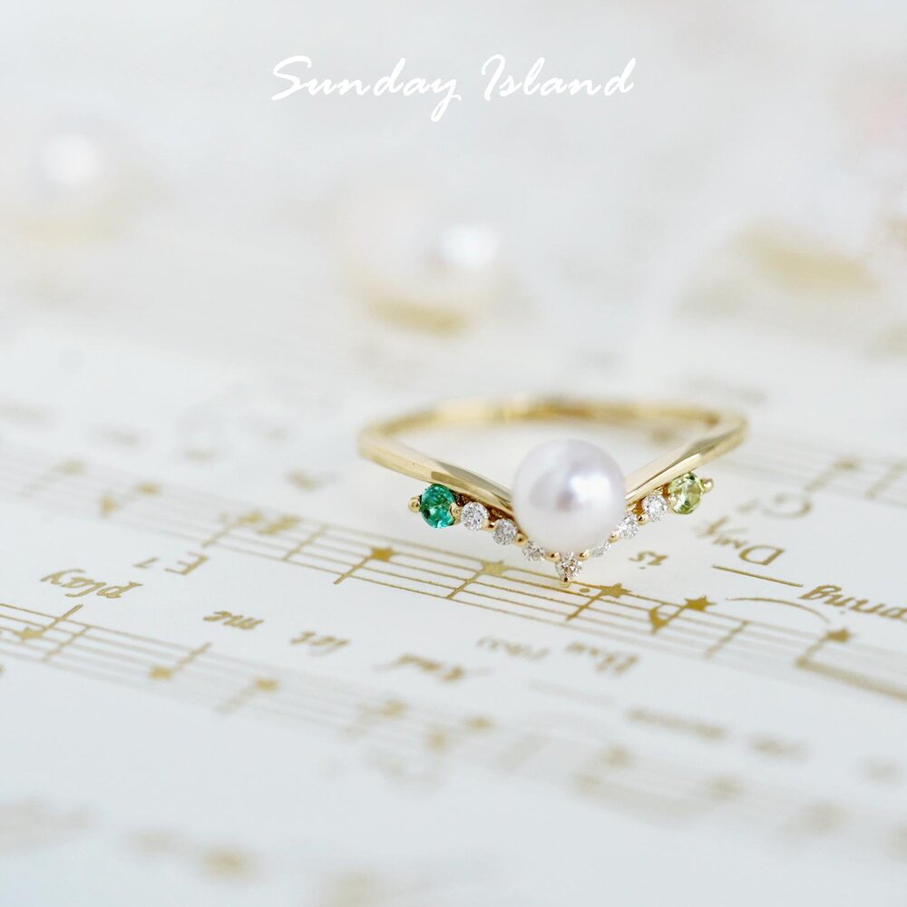 Akoya Pearl Ring with Emerald and Peridot - Lauren - Image 3