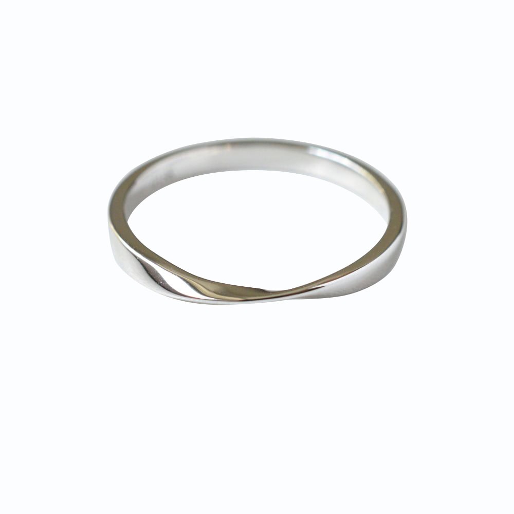 Möbius Wedding Ring - Aurelia