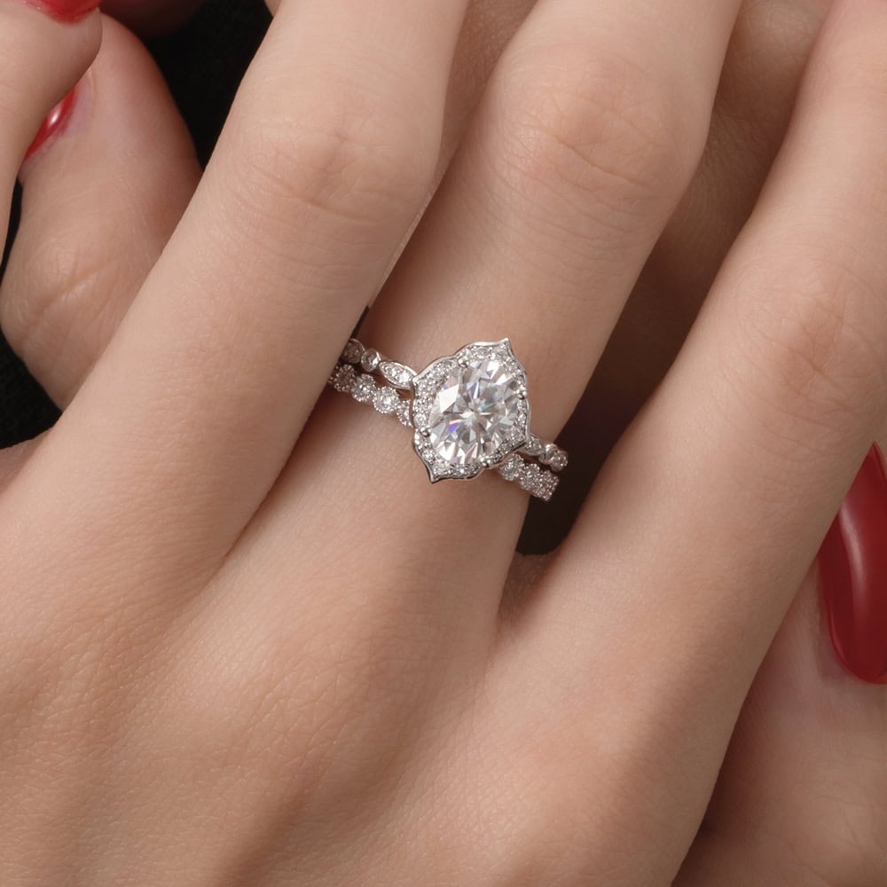 Oval Floral Vintage Morganite Ring - Bonnie - Image 6