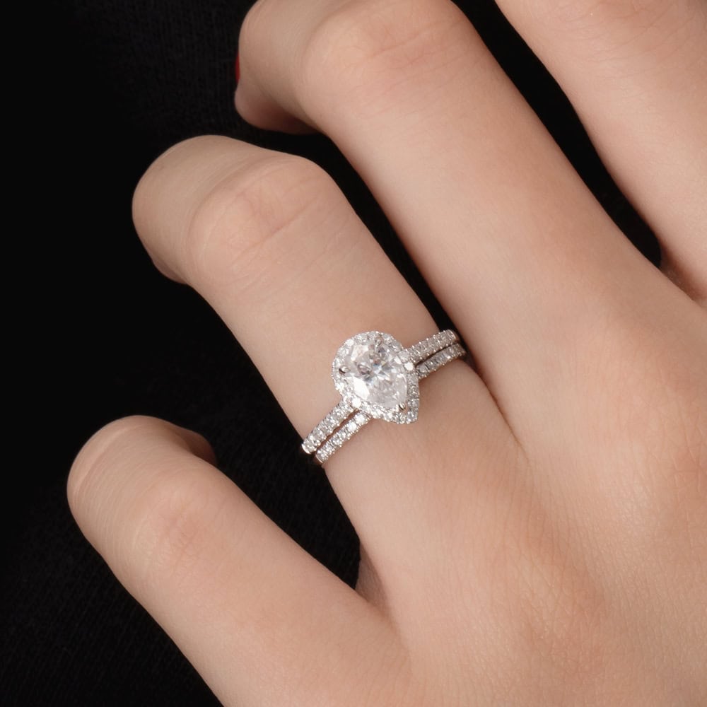 Pearcut Halo Aquamarine Ring – Astrid - Image 8