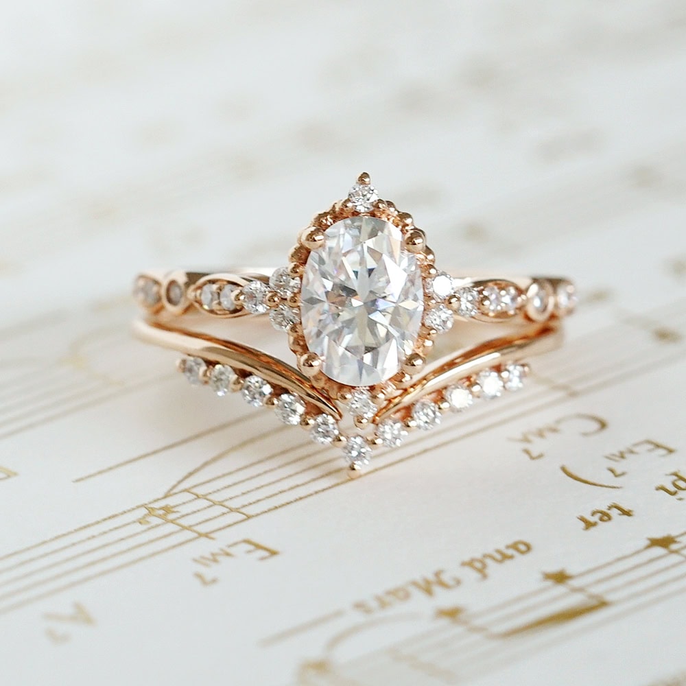 Oval Cut Vintage Moissanite Ring - Lina - Image 6