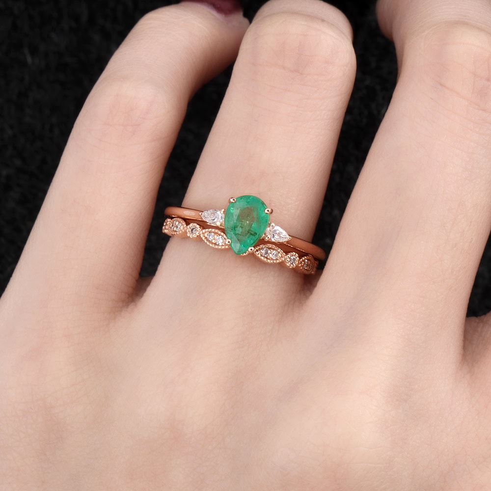 Pearcut Natural Emerald Dimoand Ring - Ash - Image 5