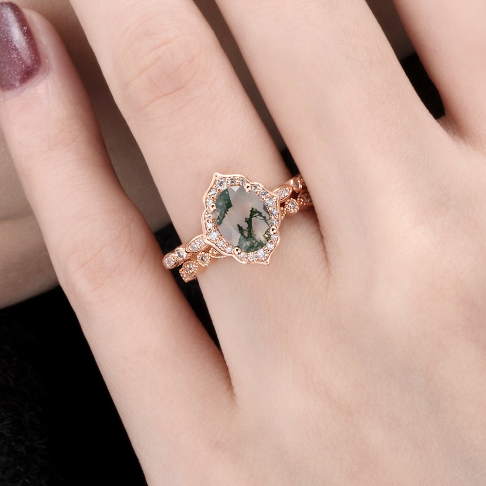 Oval Floral Vintage Moss Agate Ring - Maple - Image 4