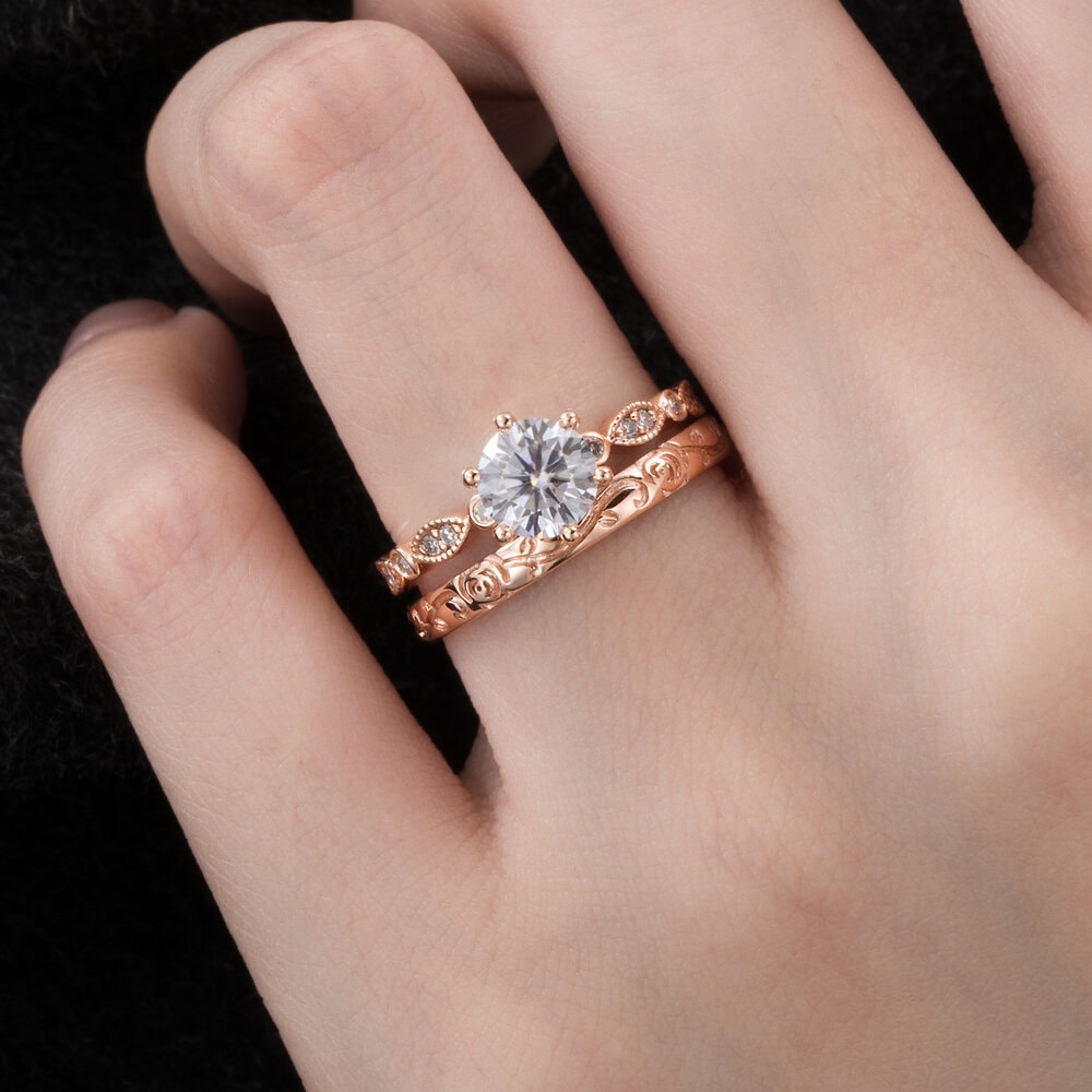 Vintage Round Moissanite Ring – Malia - Image 4