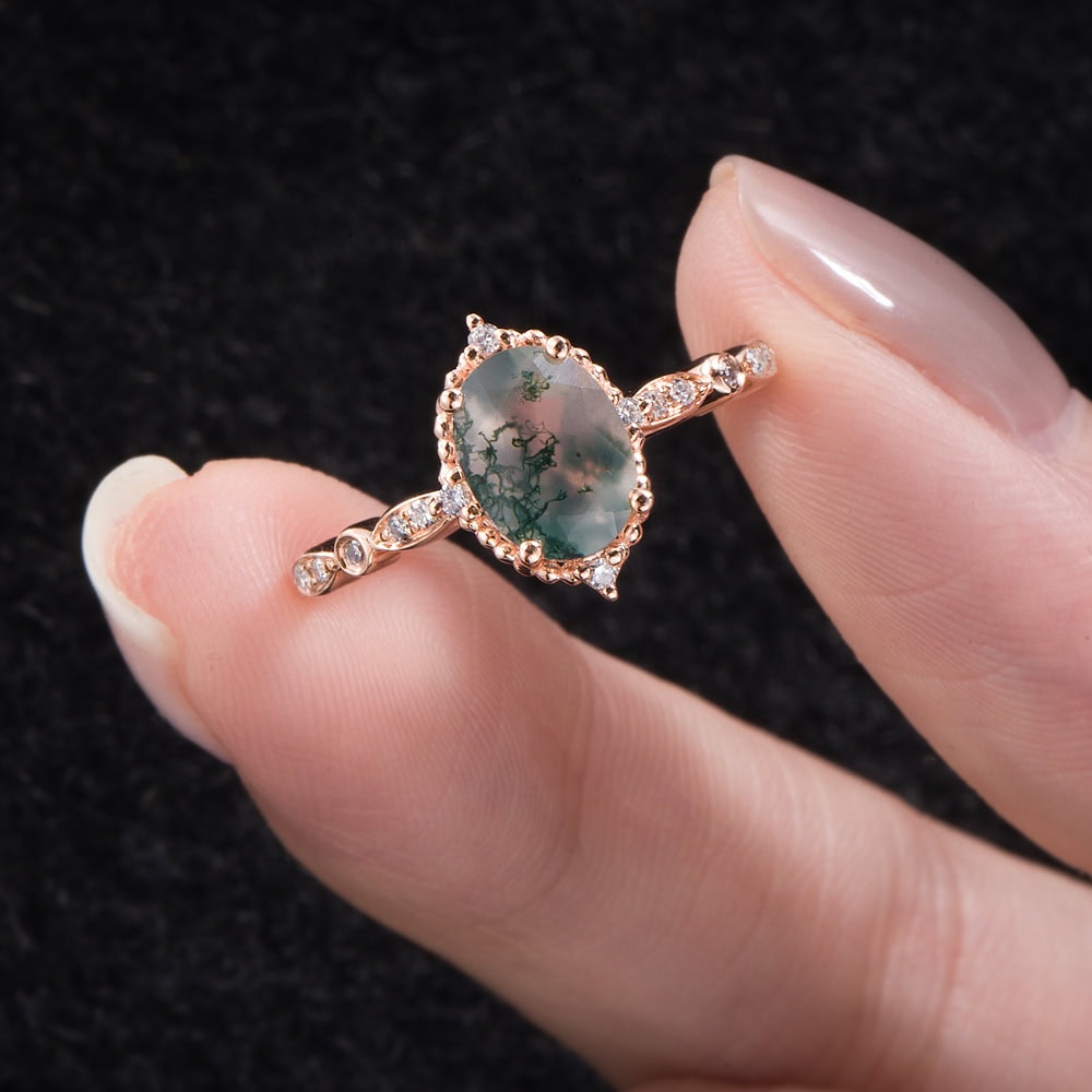Vintage Oval Moss Agate Ring - Mint - Image 3