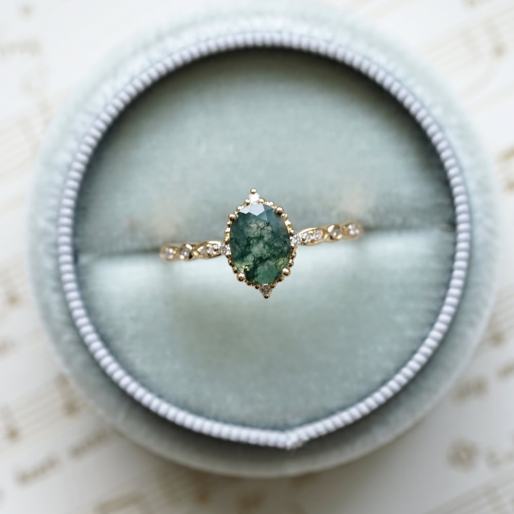 Vintage Oval Moss Agate Ring - Mint - Image 5