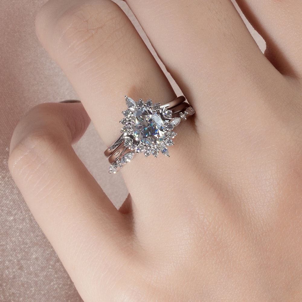 Crescent Moon Oval Cut Moissanite Ring - Odette - Image 4