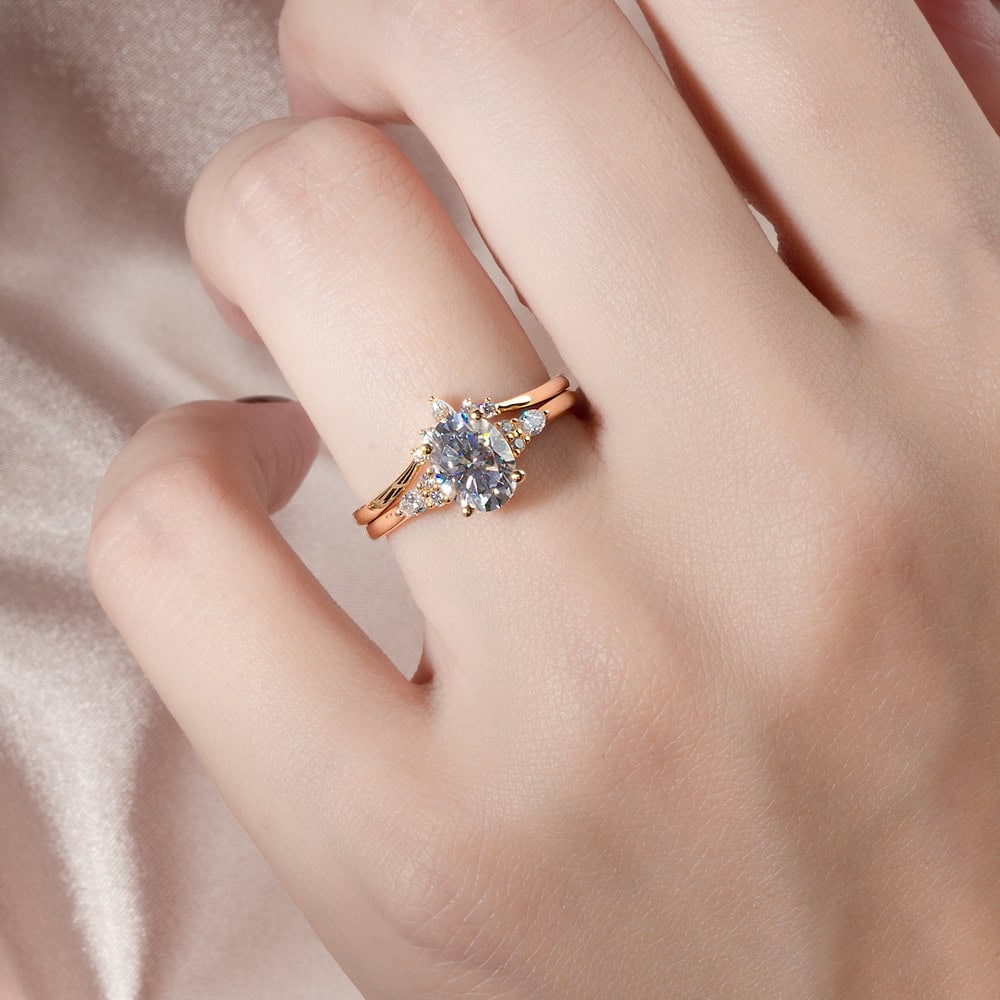 Oval Cut Moissanite Diamond Ring - Lara - Image 4