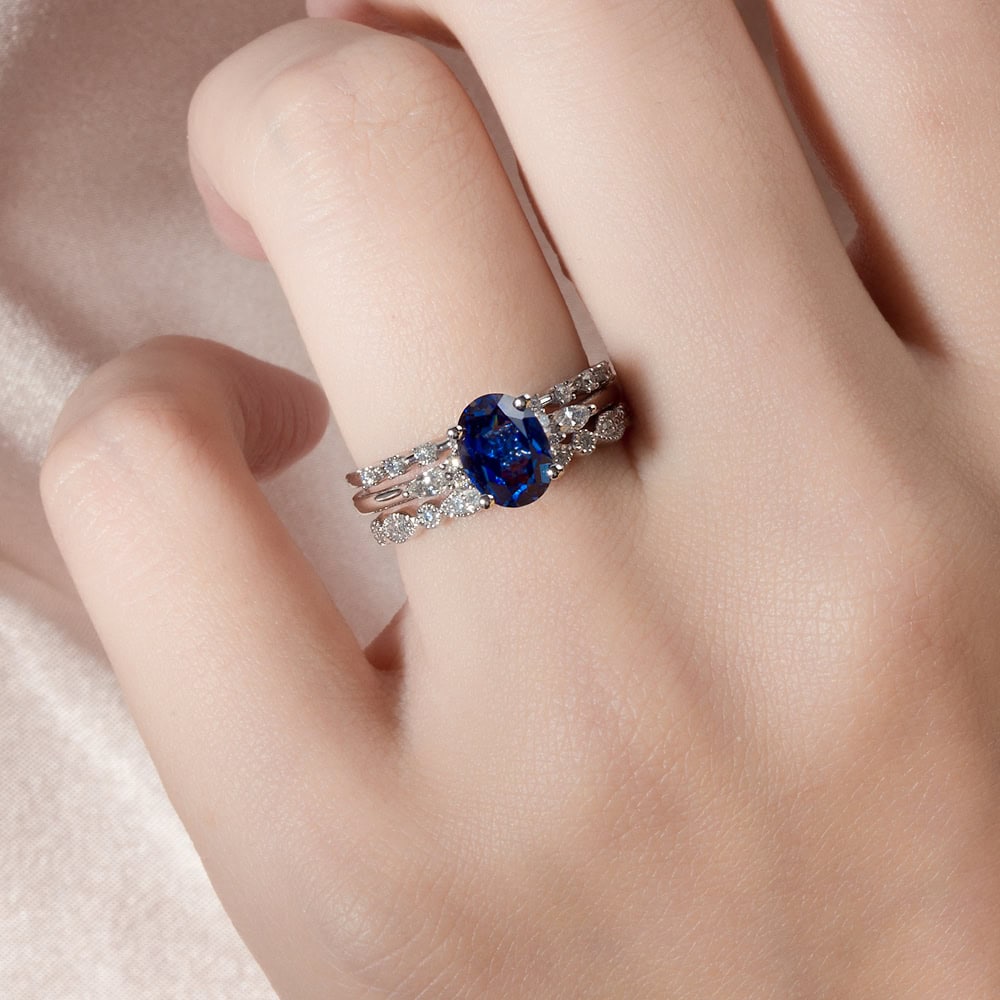 Oval Cut Blue Sapphire Diamond Ring - Navy - Image 2
