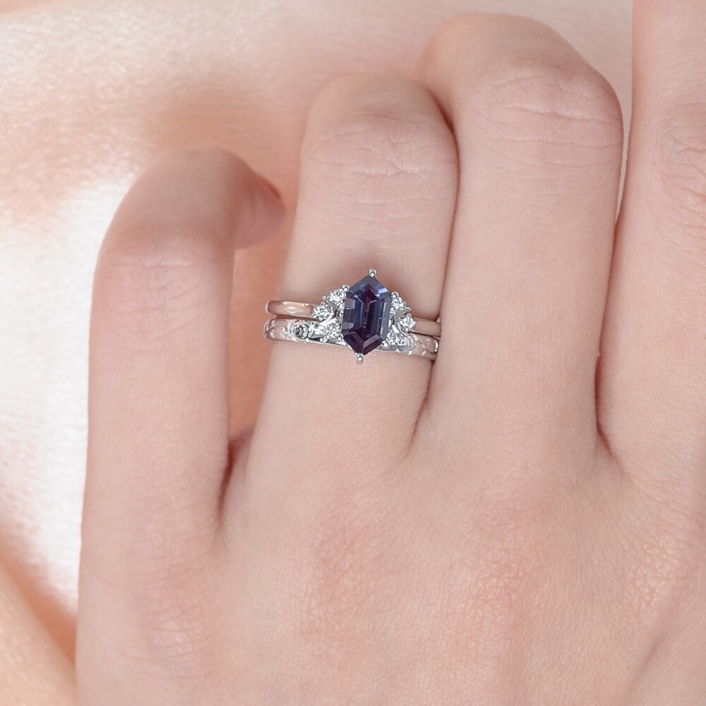 Crescent Moon Hexagon Cut Alexandrite Ring -  Isla - Image 3