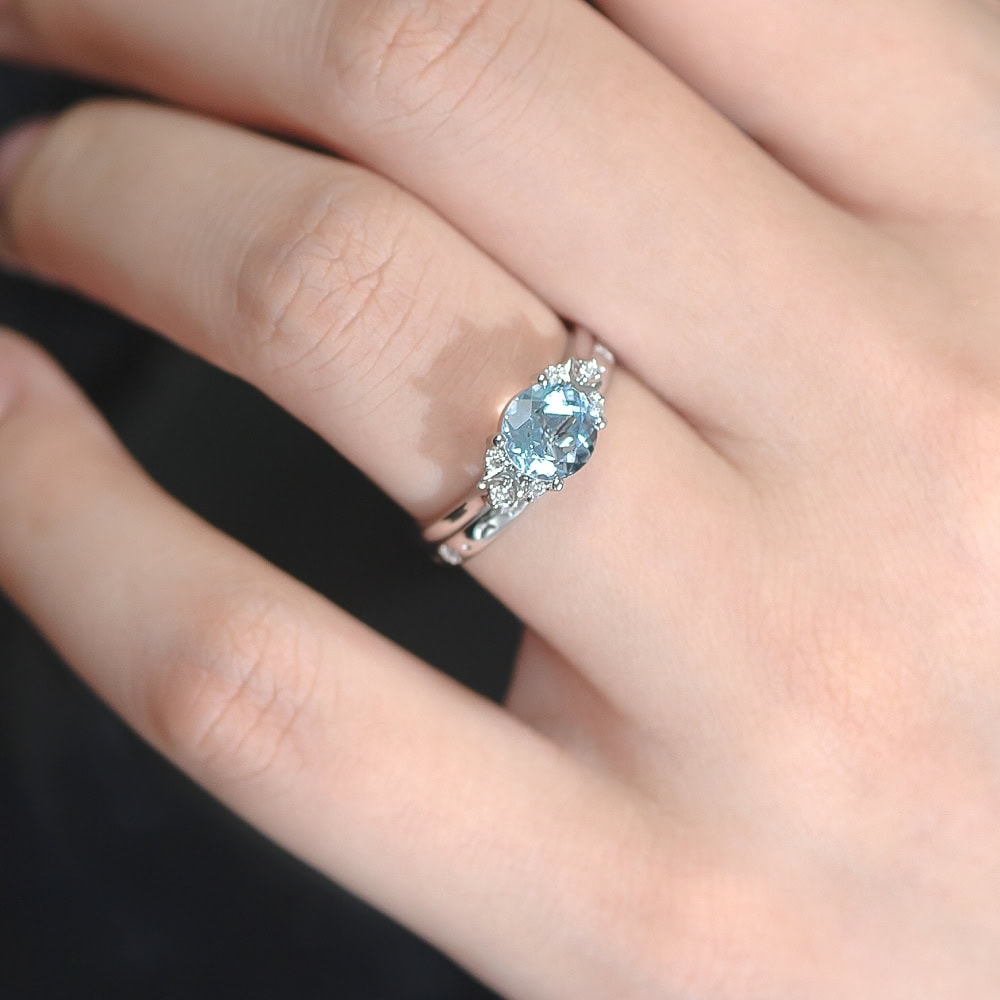 Minimalist Crescent Moon Round Cut Ring In Aquamarine - Celia - Image 2