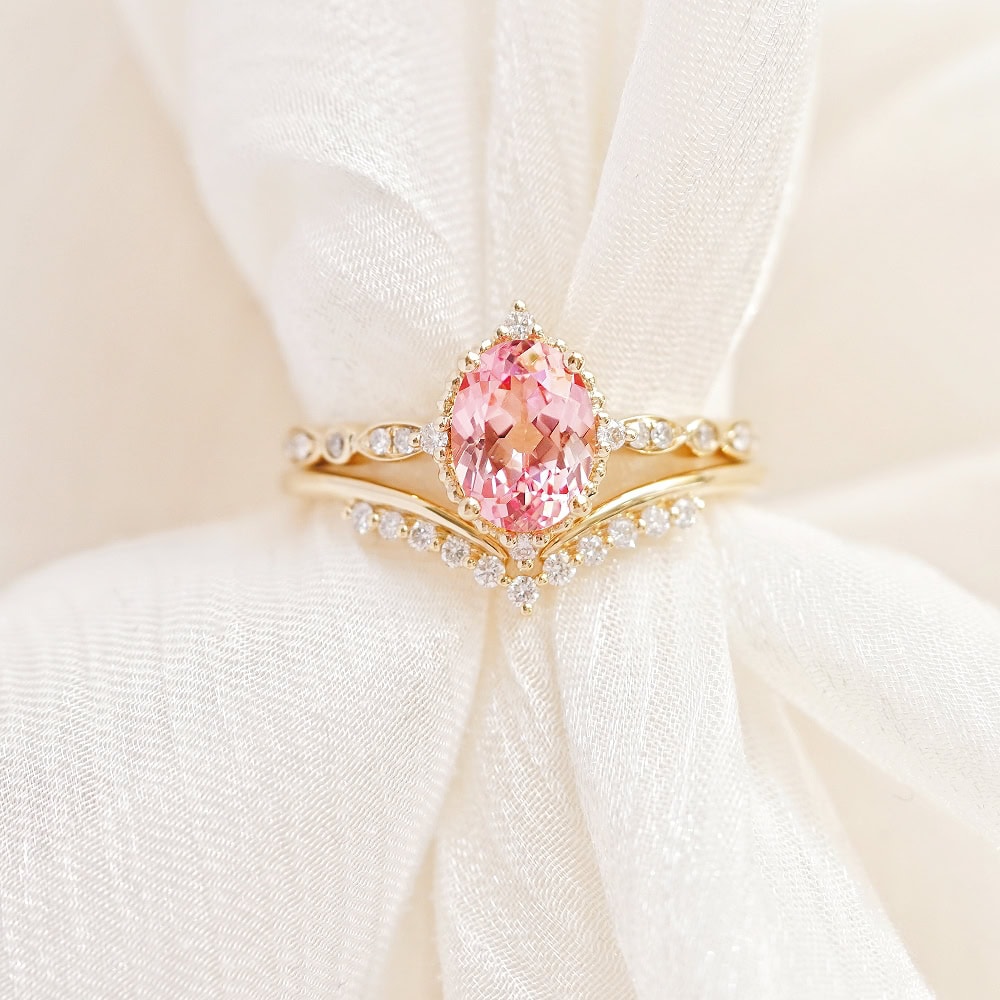 Vintage Oval Peach Sapphire Ring - Juliet - Image 3