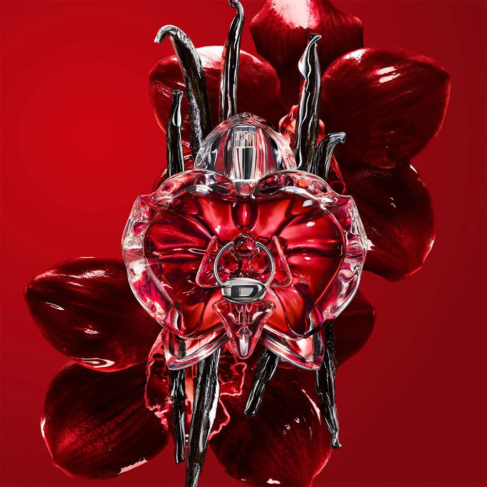 Diesel Only Desire Eau de Parfum Amber Gourmand scent with bergamot oil, aldehydes, cumin, jasmine, rum, vanilla, praline and amber woods