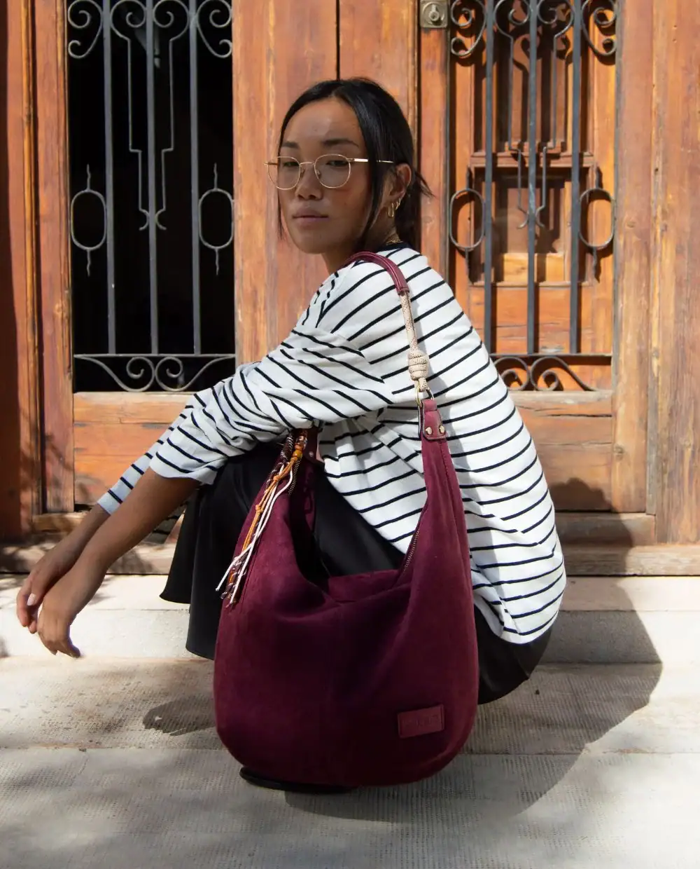 KB3402653 35 bolso hobo efecto serraje granate kbas 1