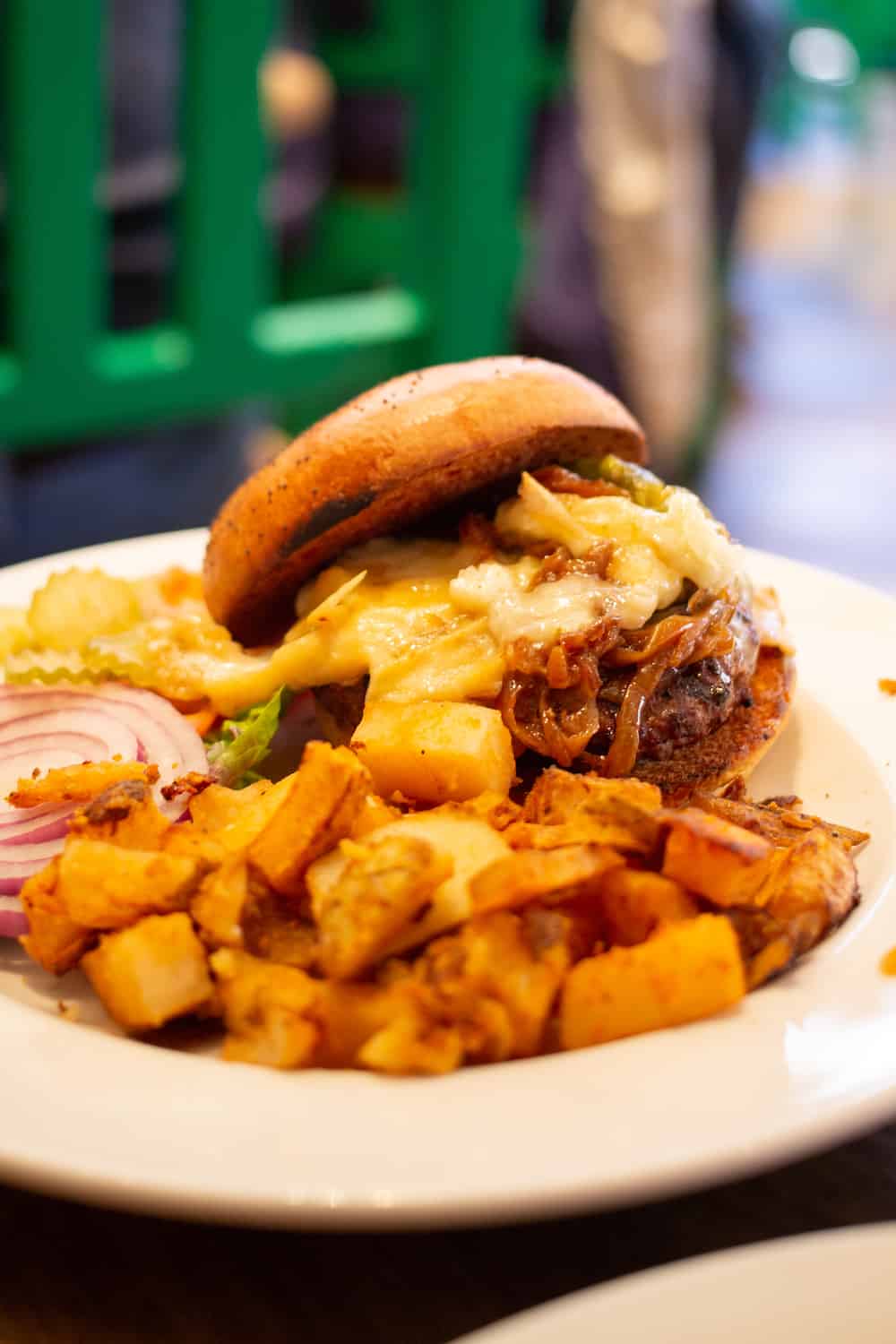 green chile cheeseburger