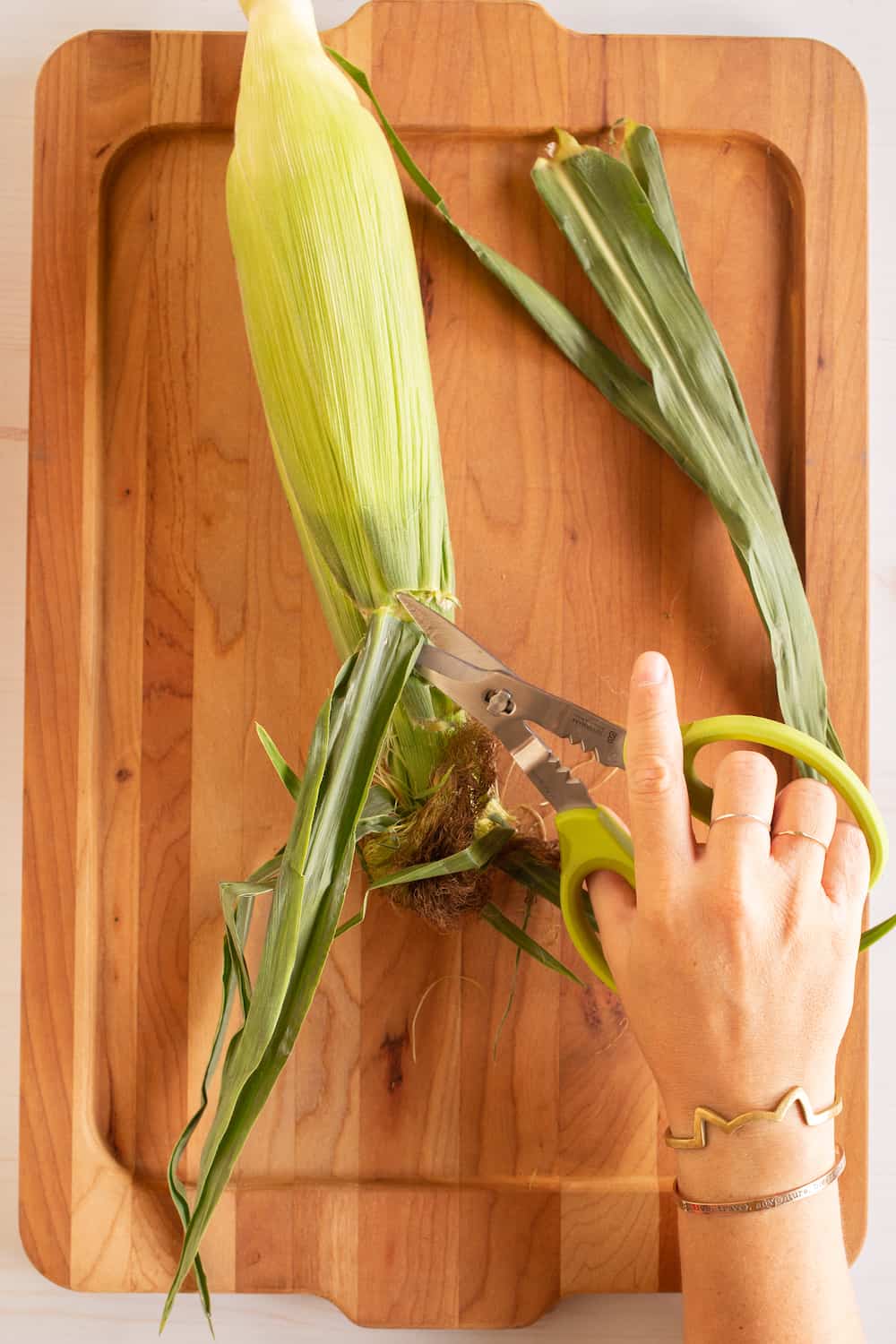 trimming corn husks