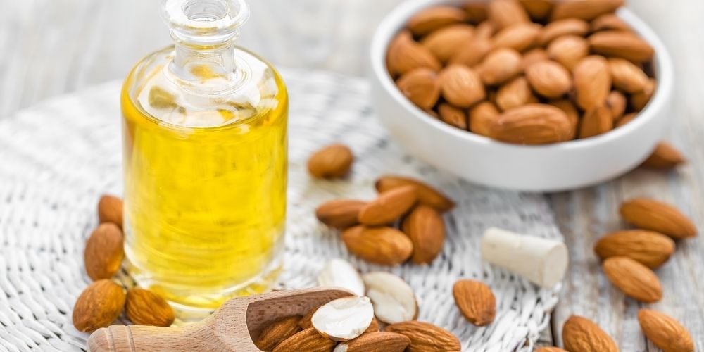 น้ำมันอัลมอนด์หวาน (Sweet Almond Oil)