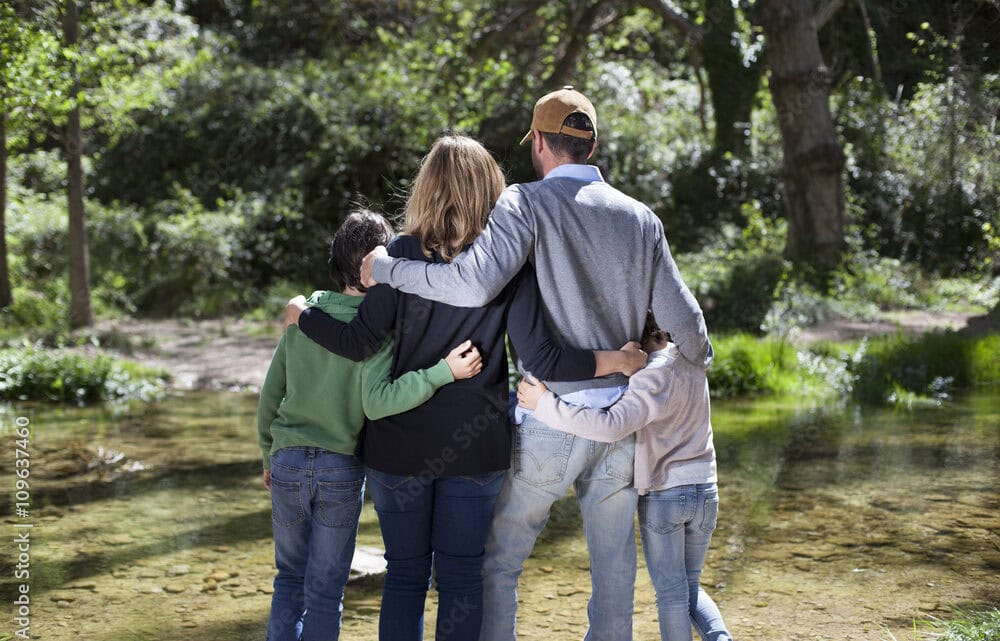 Familia unida en el campo