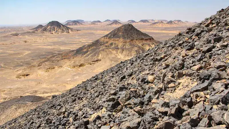 Black Desert on Bahariya and Dakhla Oasis Tour