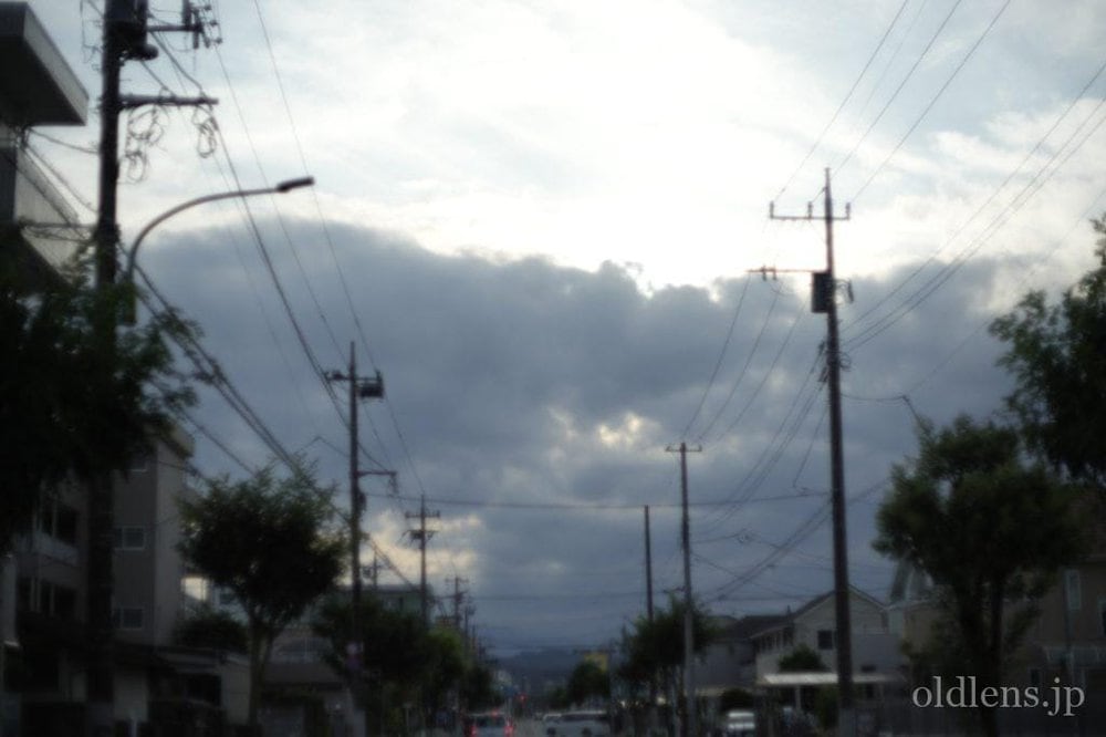 konica hexanon ar 57mm f1.2 revew 作例 空 雲 風景 エモい写真画像 レトロ おすすめオールドレンズ 滲み
