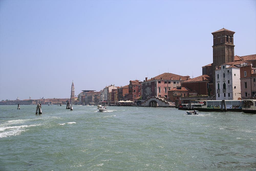 Départ en vaporetto pour Murano et Burano