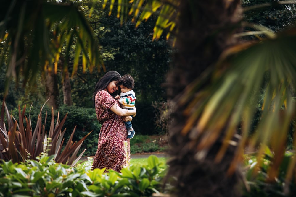 Family photographer in hyde park manchester mother with her son