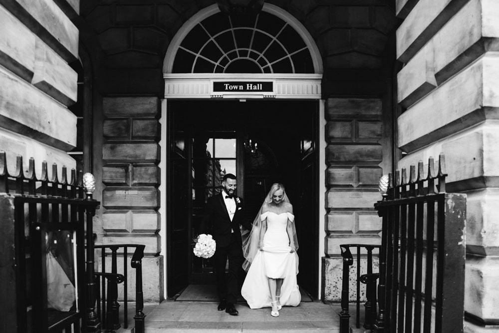 Liverpool town hall wedding photography teri and mat's big day at liverpool town hall