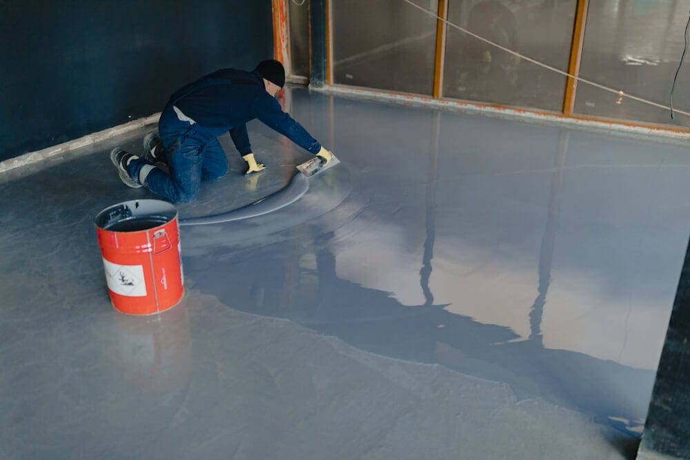 Garage Floor Stain vs Epoxy: Which is the Right Choice?
