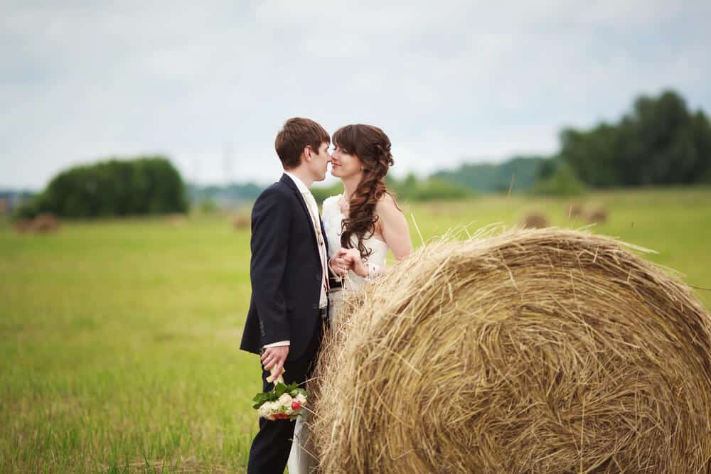 How To Plan a Countryside Wedding