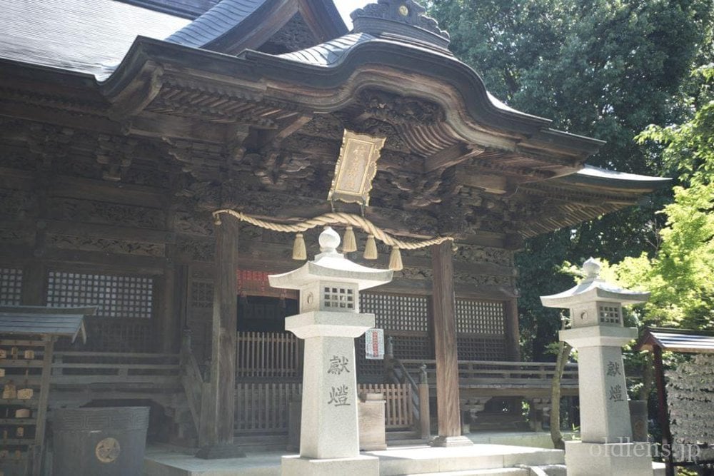 Leica(Leitz) Summaron 35mm F3.5 Lマウント 描写の特徴とレビュー作例 青梅住吉神社本殿 エモい写真画像 ブログ