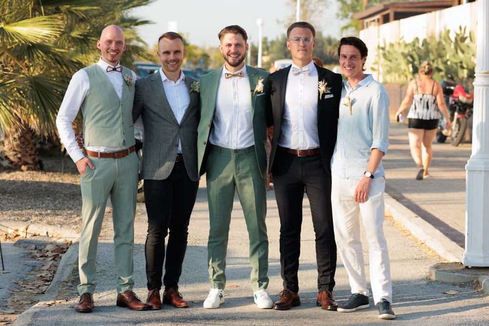 Ceremony at the beach with emotional speeches & a brilliant celebrant